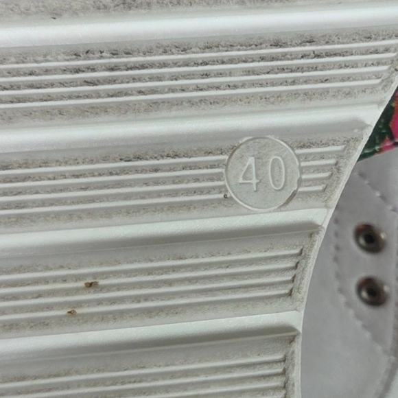 Django & Juliette Pink Floral Wedge Peep Toe Sandals Size 9.5 - Picture 6 of 6